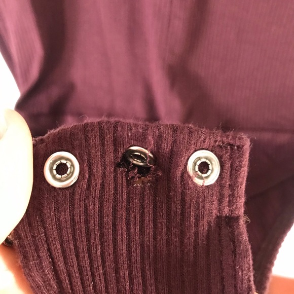 Topshop Maroon Long Sleeve Keyhole Bodysuit - Picture 8 of 8